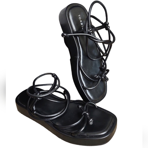 Torrid Size 10WW (Wide Width) Black Sandals - Picture 1 of 14